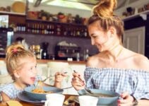 14 Restaurants Where Kids Eat Free or Cheap