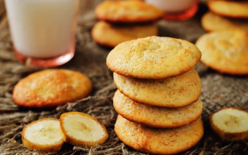  Delicious Ways to Use Up Brown Bananas_ Banana Cookies