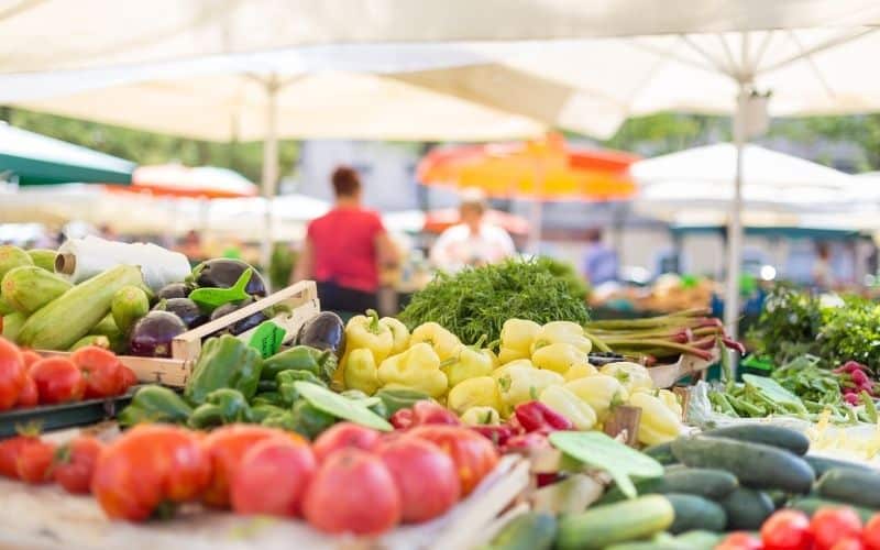 Photo of different vegetables displayed in farmer's market