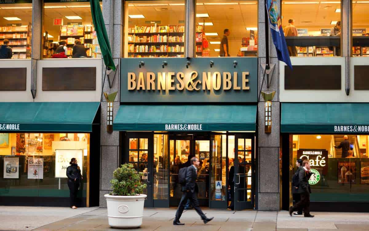 Does Barnes and Noble Price Match?