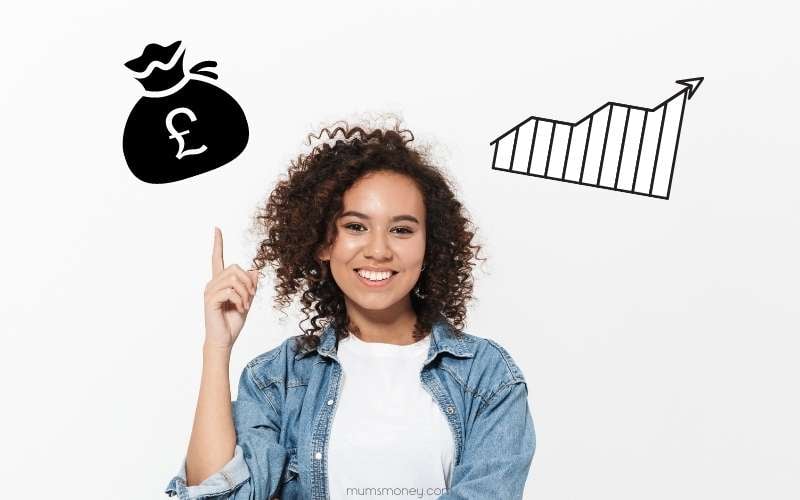 Woman pointing at the money bag_Make Extra Money in the UK