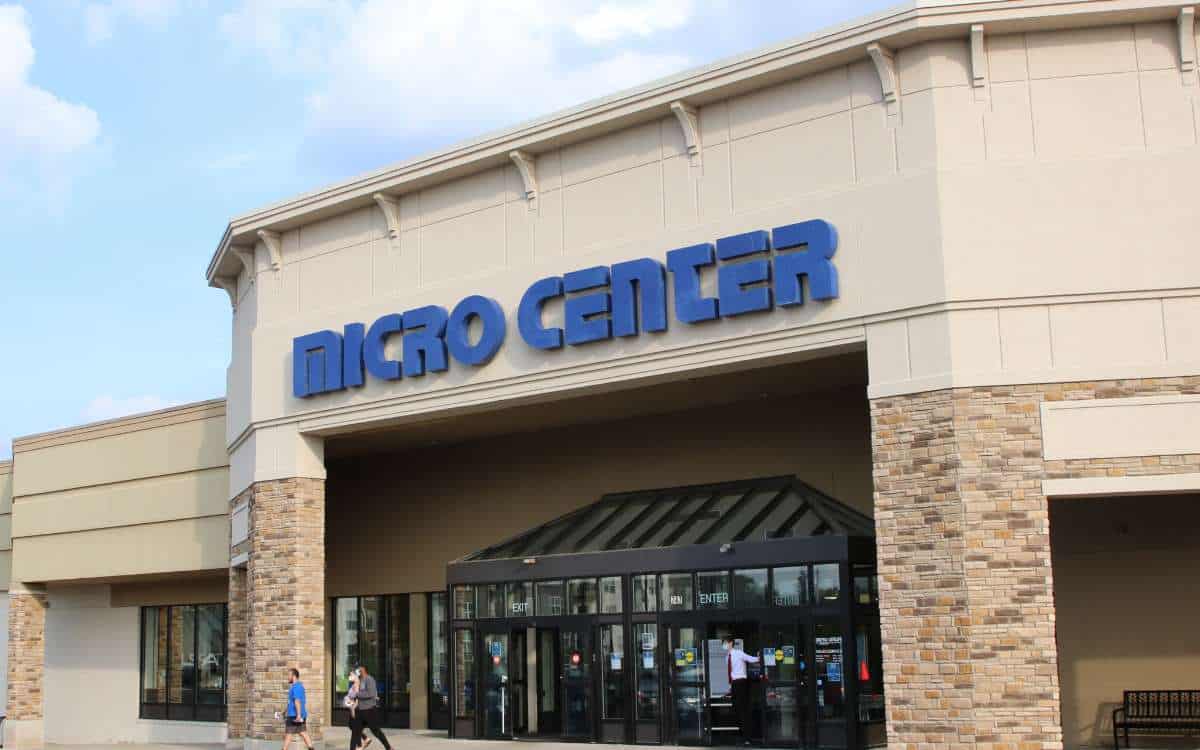 Micro Center Return Policy_Featured Image