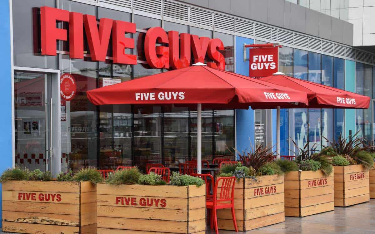 Five Guys burgers and fries restaurant_Why Is Five Guys So Expensive